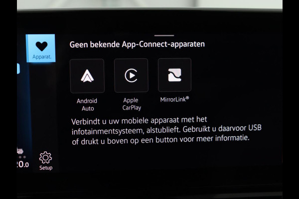 Volkswagen ID.3 First Plus 58 kWh | Trekhaak | Stoel & stuurverwarming | Camera | Adaptive cruise | Sfeerverlichting | Carplay | Matrix LED | Parkeerhulp | Climate control