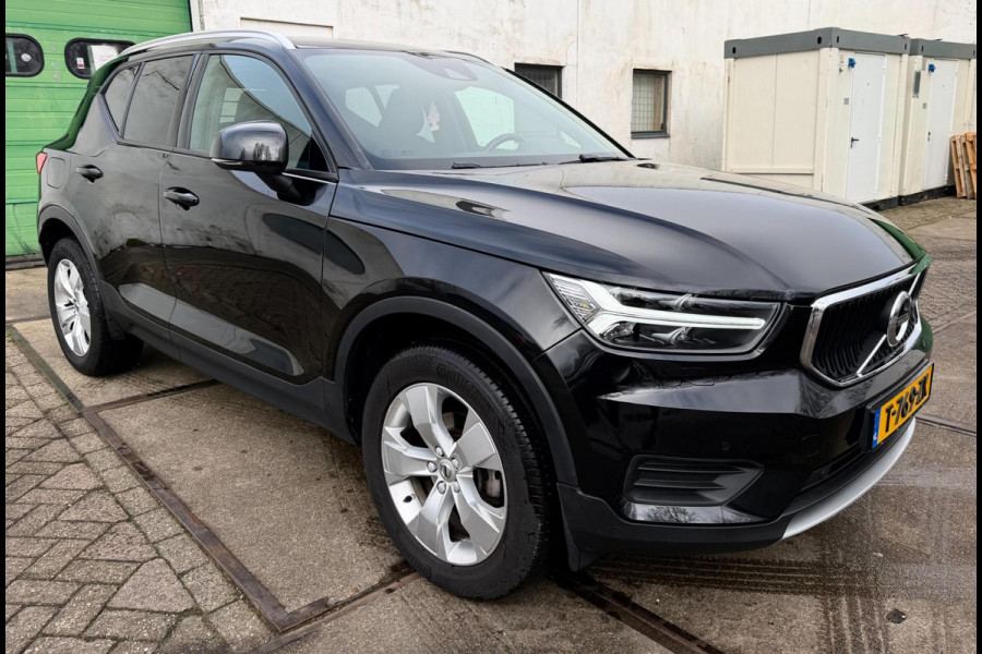 Volvo XC40 1.5 T3 Momentum Pro