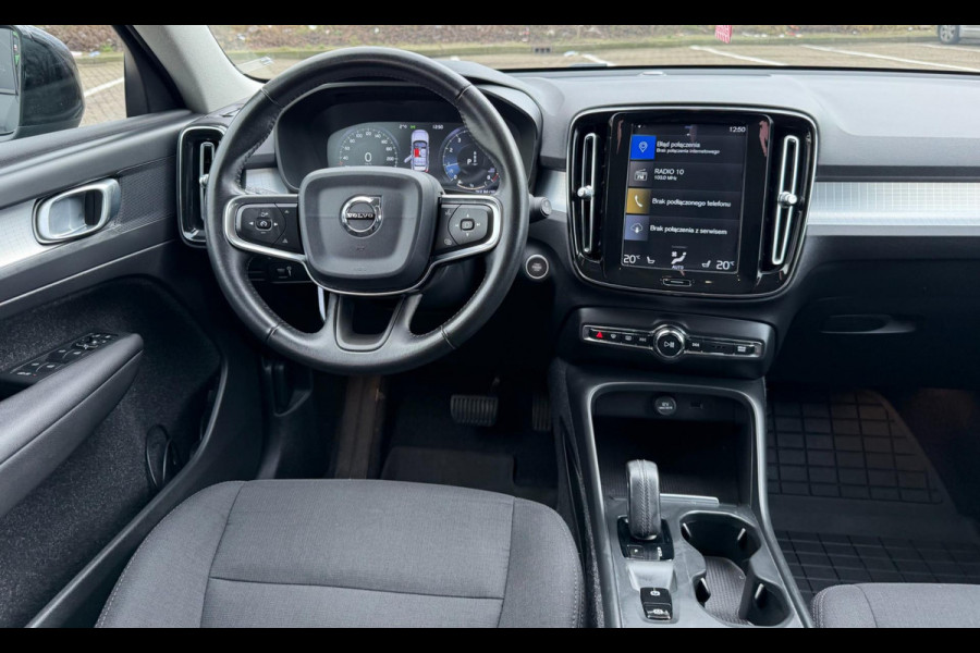 Volvo XC40 1.5 T3 Momentum Pro