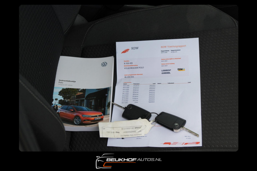 Volkswagen Polo 1.0 TSI Parkeersensor Carplay Navi Adapt Cru