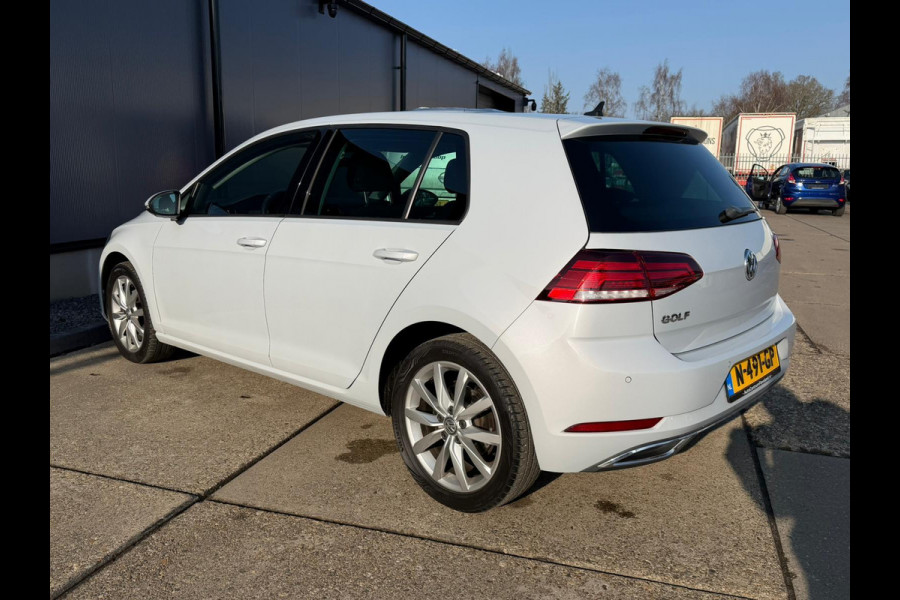 Volkswagen Golf 1.5 TSI Highline Business White silver Hihgline LED NAVI VIRTUALCOCKPIT