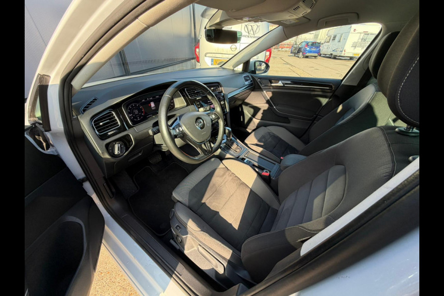 Volkswagen Golf 1.5 TSI Highline Business White silver Hihgline LED NAVI VIRTUALCOCKPIT