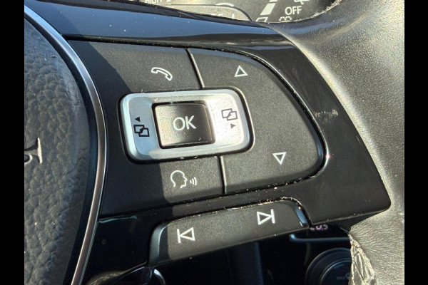 Volkswagen Golf 1.5 TSI Highline Business White silver Hihgline LED NAVI VIRTUALCOCKPIT