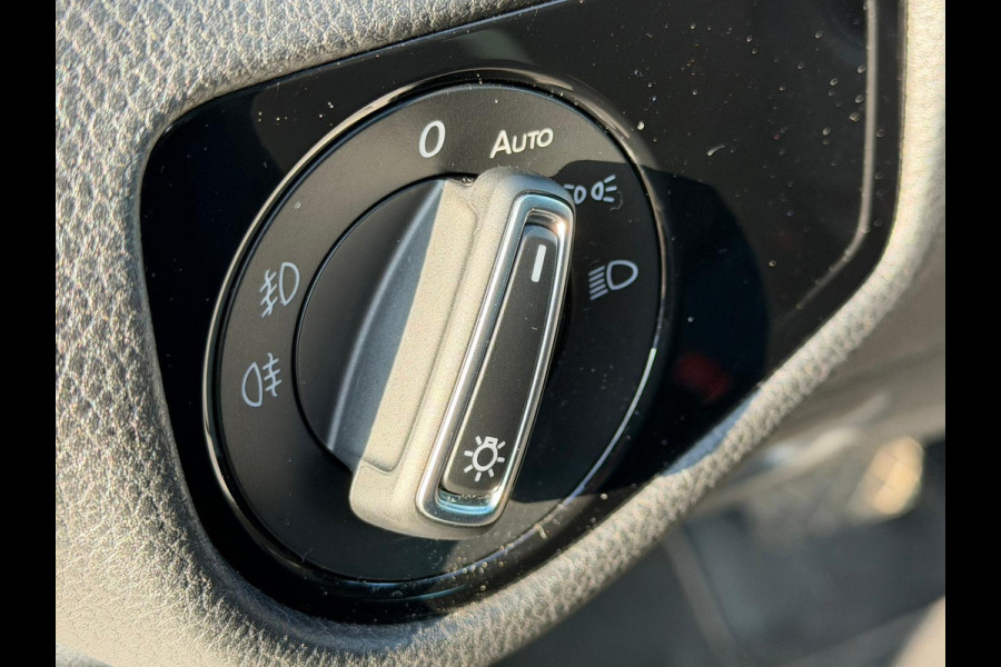 Volkswagen Golf 1.5 TSI Highline Business White silver Hihgline LED NAVI VIRTUALCOCKPIT