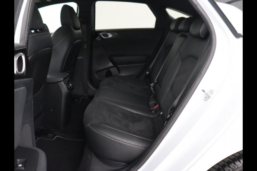 Kia ProCeed 1.5 T-GDI GT-Line | Panoramadak | Stoel & stuurverwarming | Adaptive cruise | Leder/Alcantara | Camera | Sportstoelen | Navigatie | Full LED | Climate control | Keyless