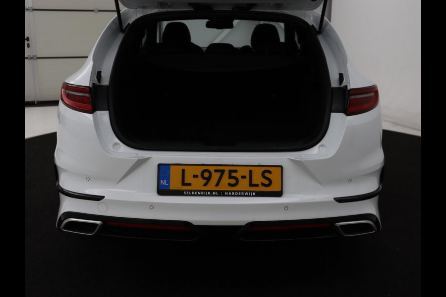 Kia ProCeed 1.5 T-GDI GT-Line | Panoramadak | Stoel & stuurverwarming | Adaptive cruise | Leder/Alcantara | Camera | Sportstoelen | Navigatie | Full LED | Climate control | Keyless