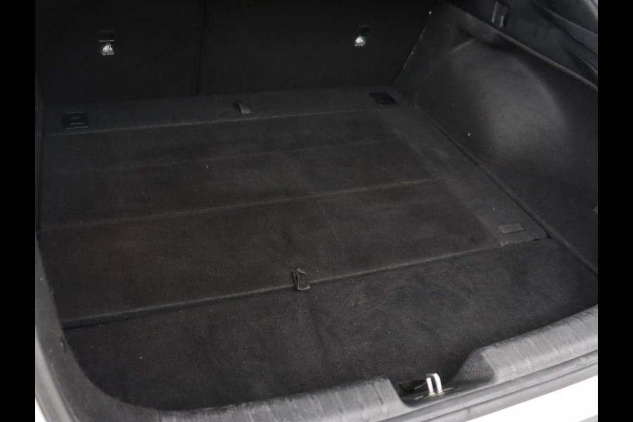 Kia ProCeed 1.5 T-GDI GT-Line | Panoramadak | Stoel & stuurverwarming | Adaptive cruise | Leder/Alcantara | Camera | Sportstoelen | Navigatie | Full LED | Climate control | Keyless