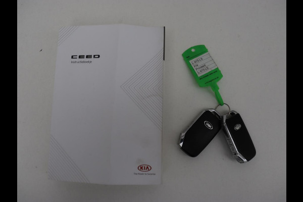 Kia ProCeed 1.5 T-GDI GT-Line | Panoramadak | Stoel & stuurverwarming | Adaptive cruise | Leder/Alcantara | Camera | Sportstoelen | Navigatie | Full LED | Climate control | Keyless