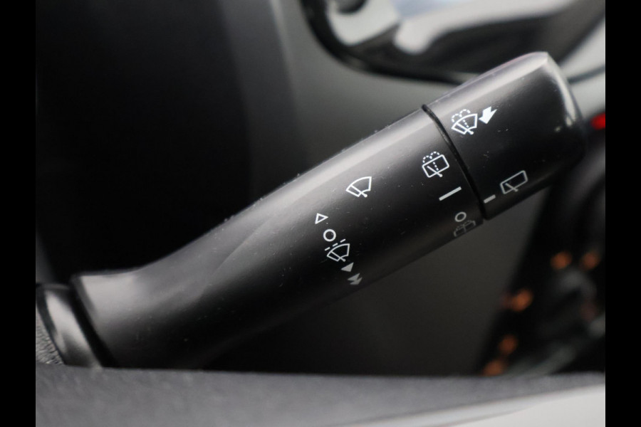 Toyota Aygo 1.0 VVT-i X-PLAY CARPLAY NAVI GARANTIE 2031 1e EIG BIJNA 2021. 100% ONDERHOUDEN .CAMERA.BLACK EDITION