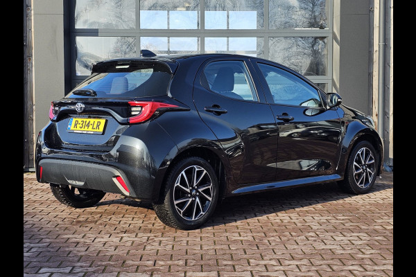 Toyota Yaris 1.5 VVT-i Dynamic | Airco | Navi | Keyless | Lane Assist | Adaptive Cruise | All-seasons | Camera |