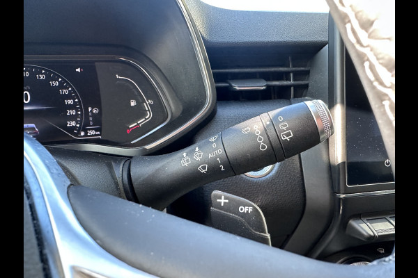 Renault Clio 1.3 TCe Intens CLIMA / CRUISE / LANE ASSIST / CARPLAY / AUTOMAAT