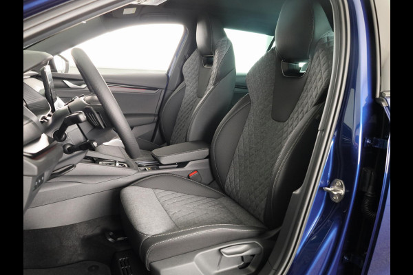 Škoda Octavia Combi Sportline Tour m-HEV 1.5 TSI 150 pk 7 versn. DSG | Schuif/kanteldak | Travel assist | Trekhaak wegklapbaar