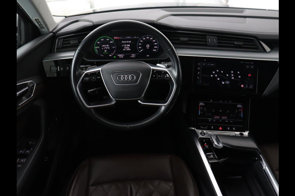 Audi e-tron 55 quattro Business edition | SOH 92% | Leder | Stoelverwarming | Luchtvering | Memory | Carplay | Navigatie | Virtual Cockpit | Cruise control | Full LED