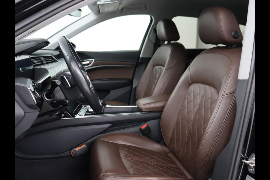 Audi e-tron 55 quattro Business edition | SOH 92% | Leder | Stoelverwarming | Luchtvering | Memory | Carplay | Navigatie | Virtual Cockpit | Cruise control | Full LED