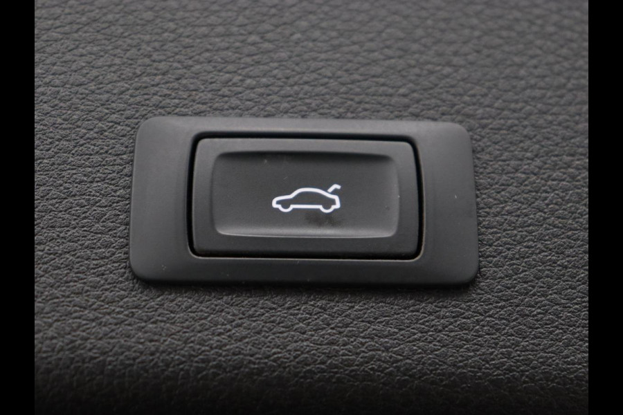 Audi e-tron 55 quattro Business edition | SOH 92% | Leder | Stoelverwarming | Luchtvering | Memory | Carplay | Navigatie | Virtual Cockpit | Cruise control | Full LED