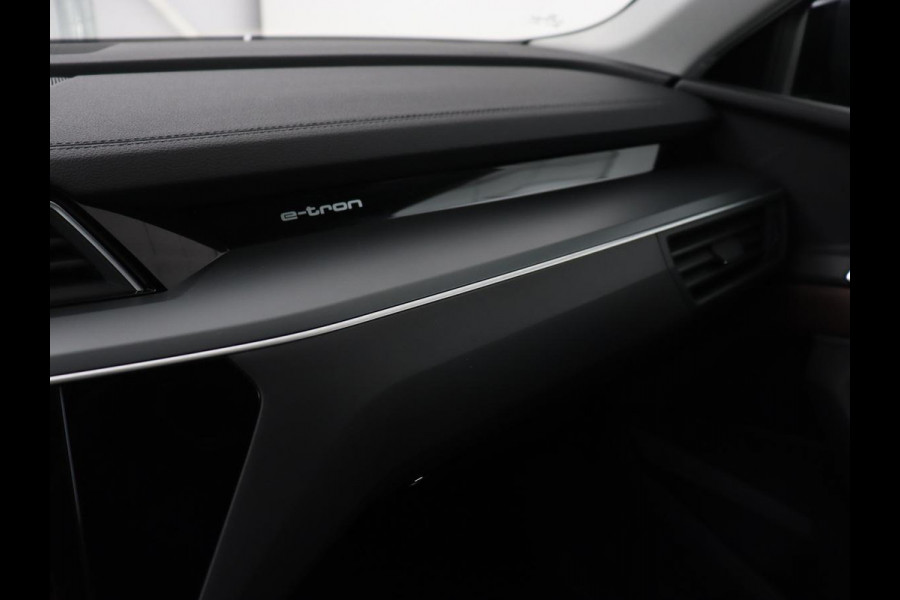 Audi e-tron 55 quattro Business edition | SOH 92% | Leder | Stoelverwarming | Luchtvering | Memory | Carplay | Navigatie | Virtual Cockpit | Cruise control | Full LED