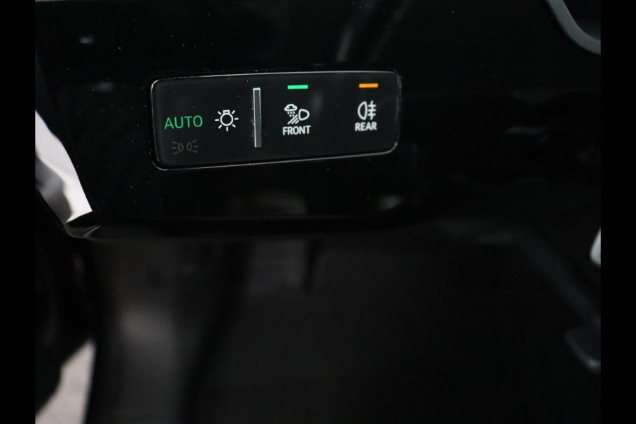 Audi e-tron 55 quattro Business edition | SOH 92% | Leder | Stoelverwarming | Luchtvering | Memory | Carplay | Navigatie | Virtual Cockpit | Cruise control | Full LED