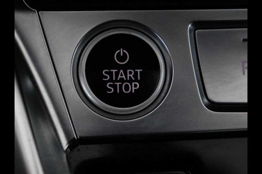 Audi e-tron 55 quattro Business edition | SOH 92% | Leder | Stoelverwarming | Luchtvering | Memory | Carplay | Navigatie | Virtual Cockpit | Cruise control | Full LED