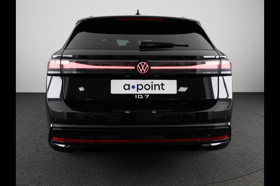 Volkswagen ID.7 Tourer Pro Business 77 kWh accu, 210 kW / 286 pk Variant 231PK | 17% bijtelling* | 20" LM velgen | Navigatie | 360 gradencamera | Matrix koplampen | Onderhoud tot 30-6-2030