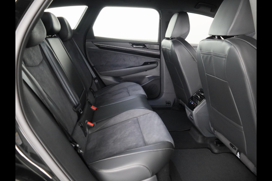 Volkswagen ID.7 Tourer Pro Business 77 kWh accu, 210 kW / 286 pk Variant 231PK | 17% bijtelling* | 20" LM velgen | Navigatie | 360 gradencamera | Matrix koplampen | Onderhoud tot 30-6-2030