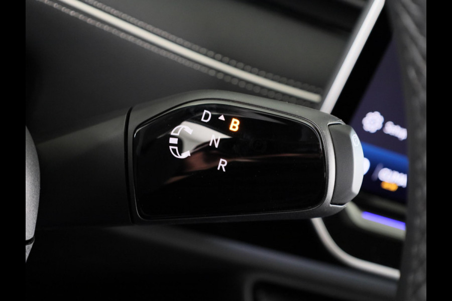 Volkswagen ID.7 Tourer Pro Business 77 kWh accu, 210 kW / 286 pk Variant 231PK | 17% bijtelling* | 20" LM velgen | Navigatie | 360 gradencamera | Matrix koplampen | Onderhoud tot 30-6-2030