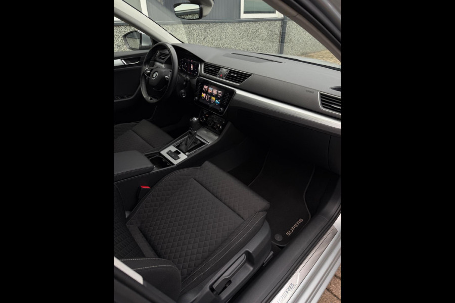 Škoda Superb Combi 1.5 TSI ACT Business Edition+ CarPlay Trekhaak