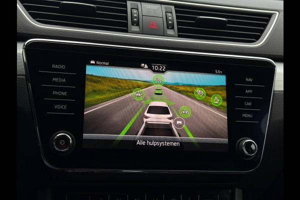 Škoda Superb Combi 1.5 TSI ACT Business Edition+ CarPlay Trekhaak