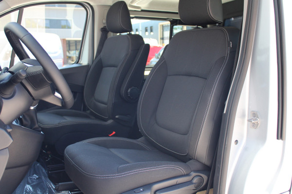 Renault Trafic 2.0 Blue dCi 170pk T29 L2H1 Extra DC - 2x Schuifdeur - Carplay - LED - Blind Spot - Navigatie - Camera - Trekhaak - Stoelverwarm