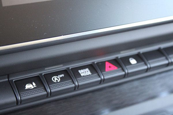 Renault Trafic 2.0 Blue dCi 170pk T29 L2H1 Extra DC - 2x Schuifdeur - Carplay - LED - Blind Spot - Navigatie - Camera - Trekhaak - Stoelverwarm