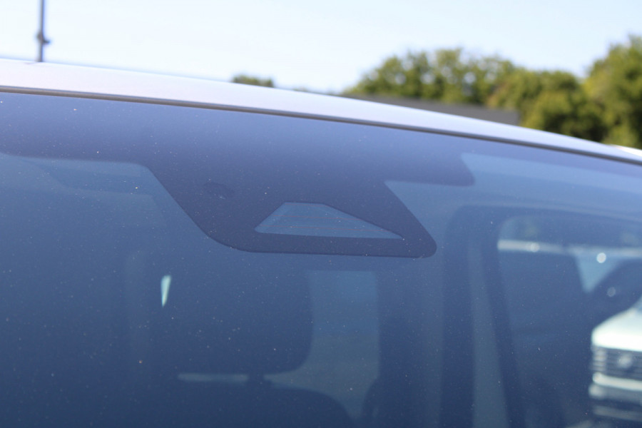 Renault Trafic 2.0 Blue dCi 170pk T29 L2H1 Extra DC - 2x Schuifdeur - Carplay - LED - Blind Spot - Navigatie - Camera - Trekhaak - Stoelverwarm