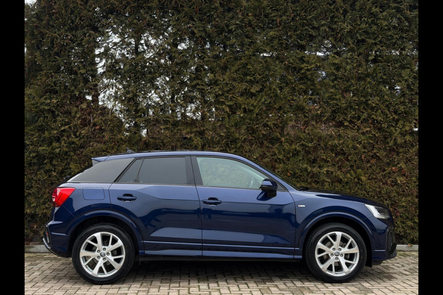 Audi Q2 35 TFSI 2x S-Line CarPlay Camera
