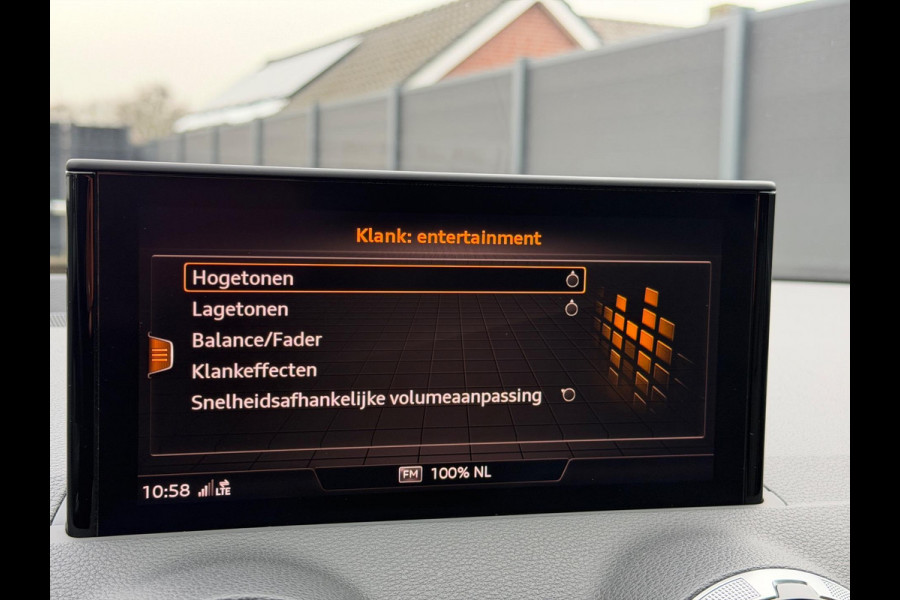 Audi Q2 35 TFSI 2x S-Line CarPlay Camera