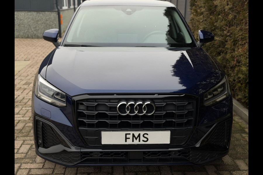 Audi Q2 35 TFSI 2x S-Line CarPlay Camera