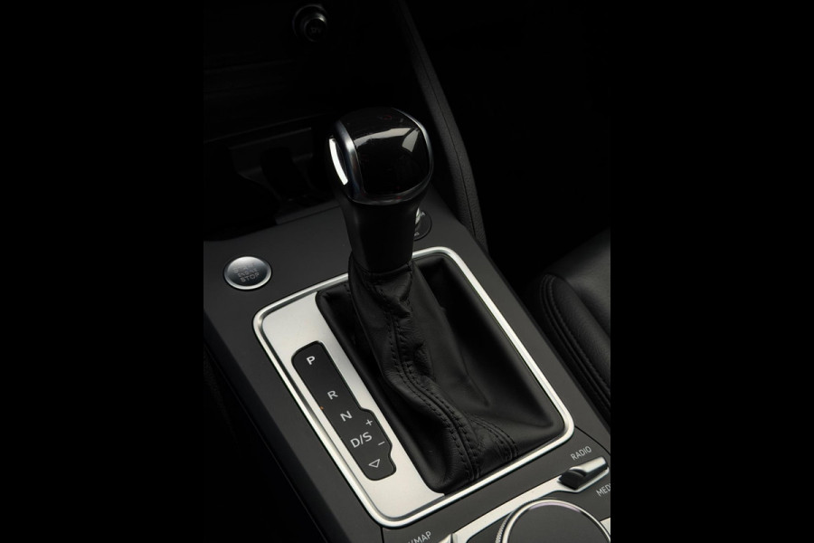 Audi Q2 35 TFSI 2x S-Line CarPlay Camera