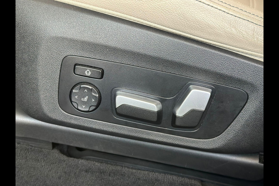 BMW X3 XDrive30i High Executive | Leder | HUD | Camera | Sportstoelen | Virtual Dash |Harman Kardon