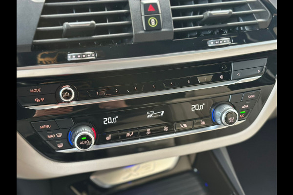 BMW X3 XDrive30i High Executive | Leder | HUD | Camera | Sportstoelen | Virtual Dash |Harman Kardon
