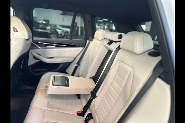 BMW X3 XDrive30i High Executive | Leder | HUD | Camera | Sportstoelen | Virtual Dash |Harman Kardon