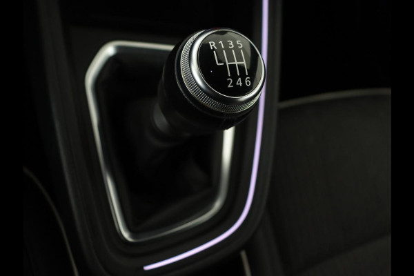 Renault Clio 1.0 TCe Intens | Stoelverwarming | Camera | Carplay | Half leder | Climate control | Full LED | Parkeerhulp | Cruise control | Keyless