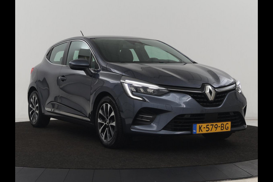 Renault Clio 1.0 TCe Intens | Stoelverwarming | Camera | Carplay | Half leder | Climate control | Full LED | Parkeerhulp | Cruise control | Keyless
