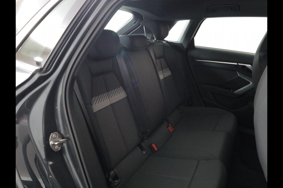 Audi A3 Sportback 40 TFSI e Advanced edition 204 pk S-tronic | Verlengde garantie | Navigatie | Parkeersensoren (Park assist) | Achteruitrijcamera | Stoelverwarming |