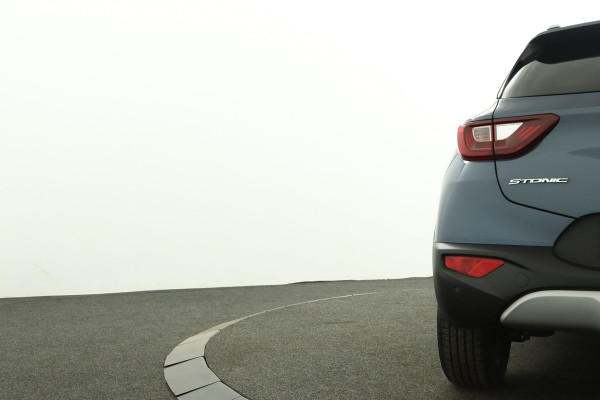 Kia Stonic 1.0 T-GDi DynamicLine - Cruise Control - Lichtmetalen Velgen - Navigatie - Apple/Android Carplay - Virena Zekerheidspakket €895,-