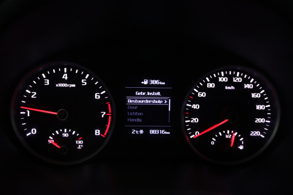 Kia Stonic 1.0 T-GDi DynamicLine - Cruise Control - Lichtmetalen Velgen - Navigatie - Apple/Android Carplay - Virena Zekerheidspakket €895,-