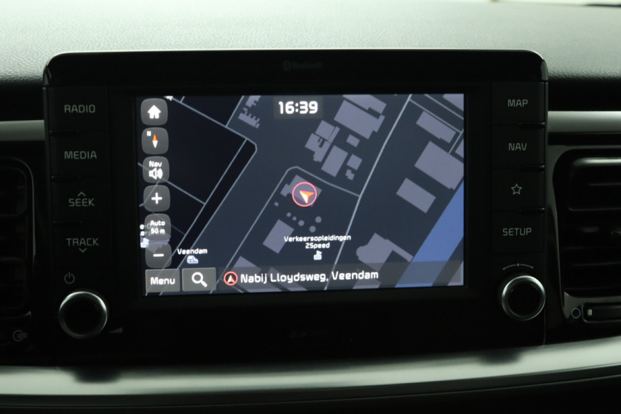 Kia Stonic 1.0 T-GDi DynamicLine - Cruise Control - Lichtmetalen Velgen - Navigatie - Apple/Android Carplay - Virena Zekerheidspakket €895,-