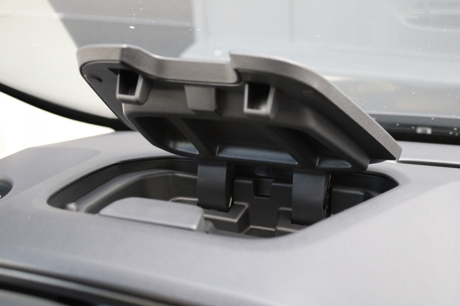 Renault Trafic 2.0 Blue dCi 170pk T29 L2H1 Extra DC - 2x Schuifdeur - Carplay - LED - Blind Spot - Navigatie - Camera - Trekhaak - Stoelverwarm