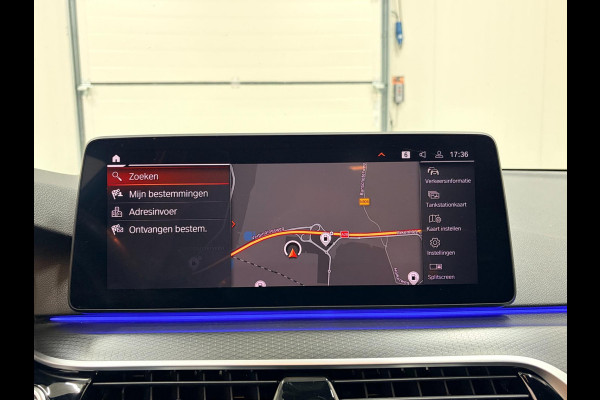 BMW 5 Serie Touring 520i Business Edition Plus M-pakket Hud Navi DAB Carplay Trekhaak Stoelverw. Memory Virtual Matrix ACC