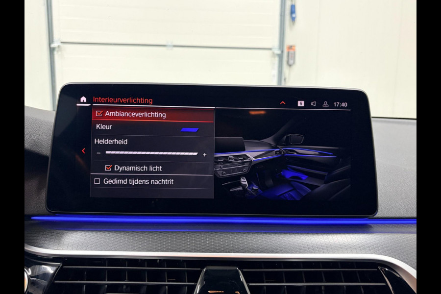 BMW 5 Serie Touring 520i Business Edition Plus M-pakket Hud Navi DAB Carplay Trekhaak Stoelverw. Memory Virtual Matrix ACC