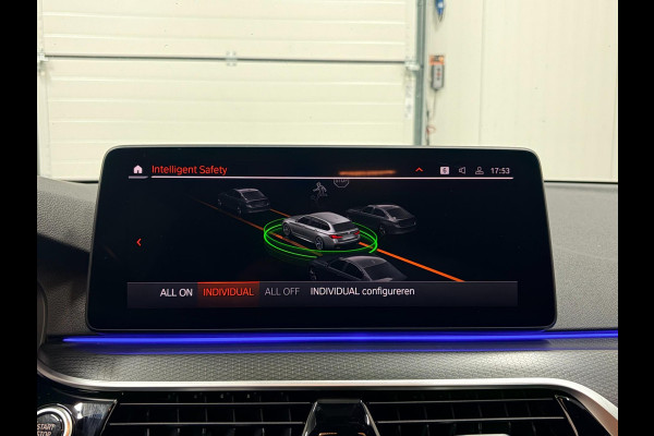 BMW 5 Serie Touring 520i Business Edition Plus M-pakket Hud Navi DAB Carplay Trekhaak Stoelverw. Memory Virtual Matrix ACC