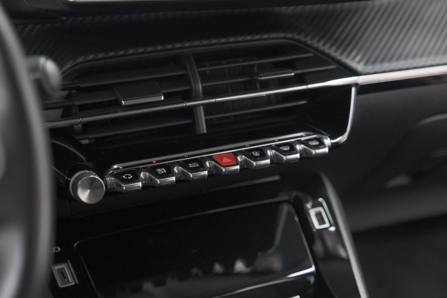 Peugeot e-2008 EV Allure Pack 50 kWh | 3 Fase Laadfunctie | Parkeersensoren | Apple Carplay | Climate Control