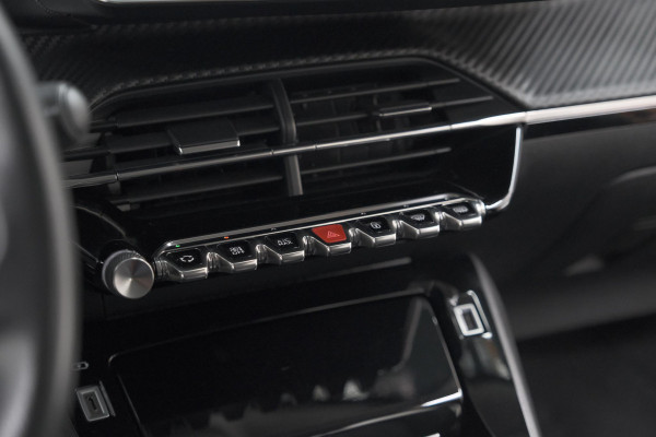 Peugeot e-2008 EV Allure Pack 50 kWh | 3 Fase Laadfunctie | Parkeersensoren | Apple Carplay | Climate Control