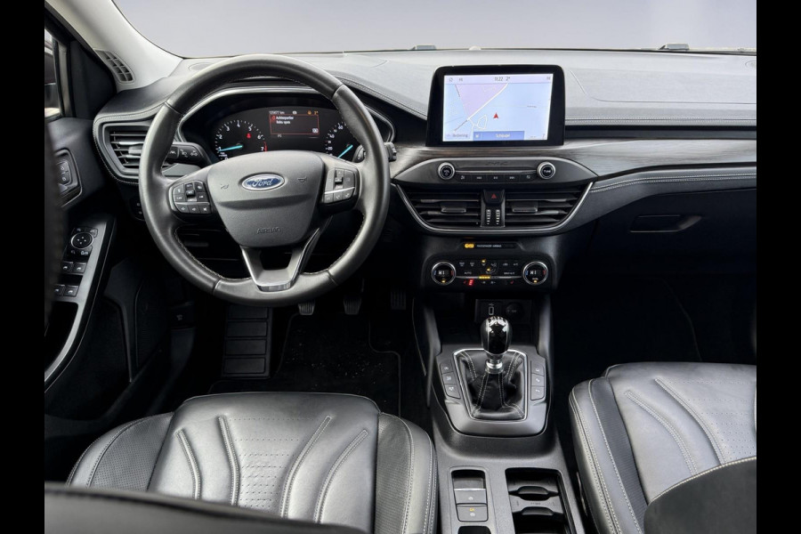 Ford FOCUS Wagon 1.5 EcoBoost 182 pk Vignale,achteruitrijcamera headup display,18 inch, leder,stoelverwarming